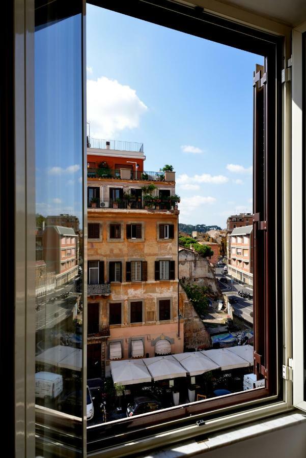 Livia B&B - Trastevere Rome Exterior photo