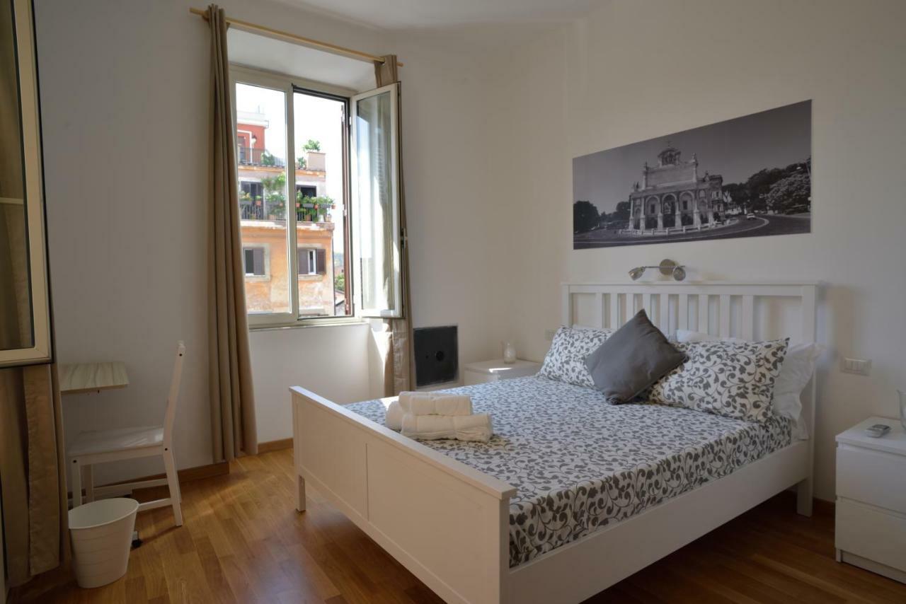 Livia B&B - Trastevere Rome Exterior photo