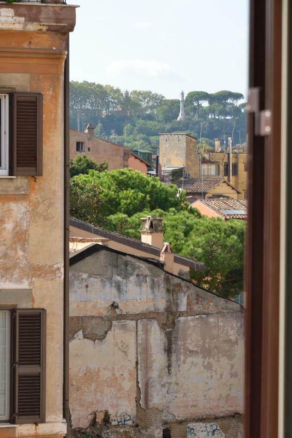 Livia B&B - Trastevere Rome Exterior photo
